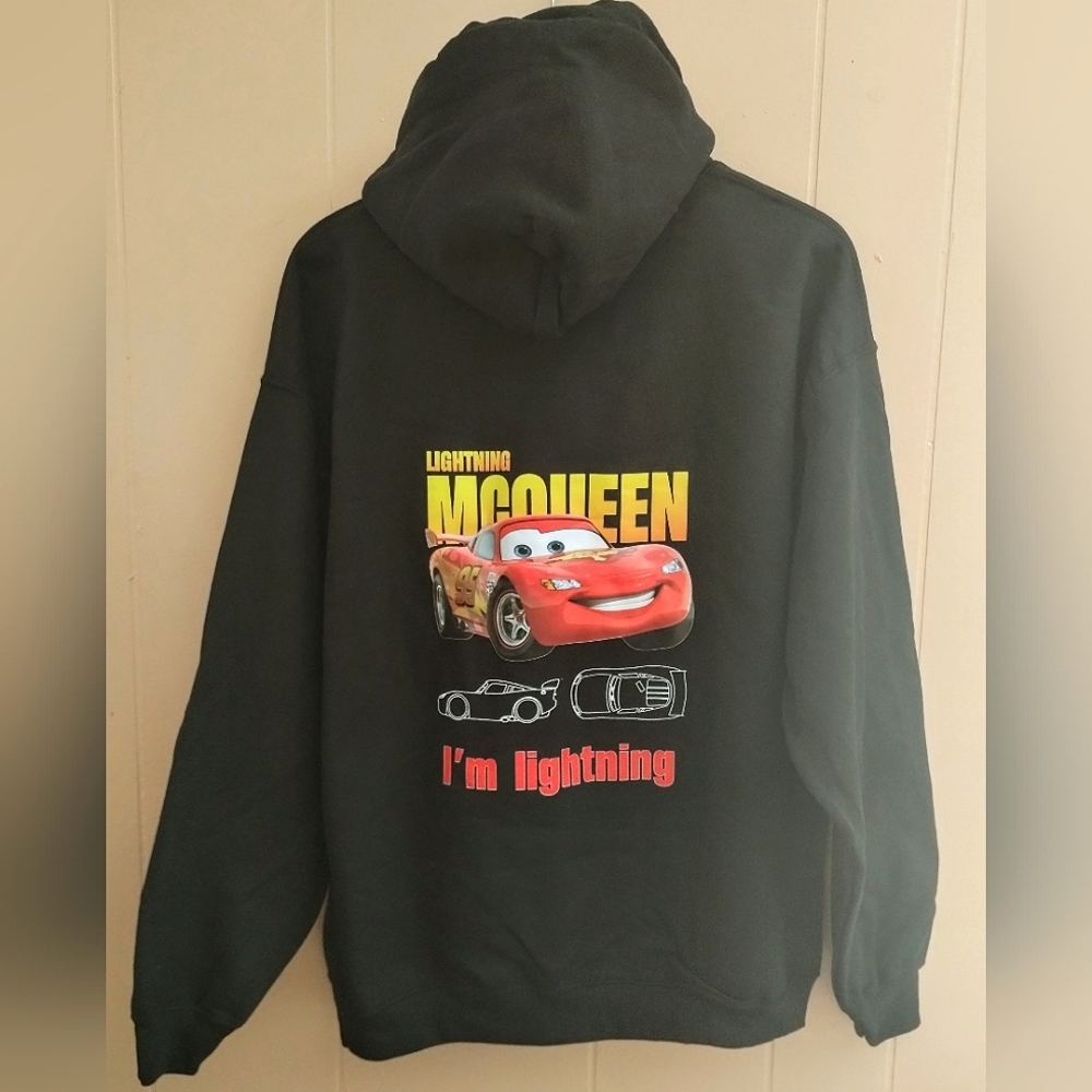 Lightning McQueen heavy blend hoodie, large, black with kangaroo pocket, Gildan
